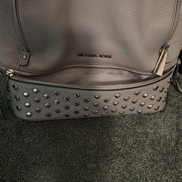 NWOT MICHAEL KORS GRAY backpack - Picture 7 of 11
